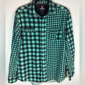 QUIKSILVER size S men’s button snap down shirt, long sleeve, teal color, pockets